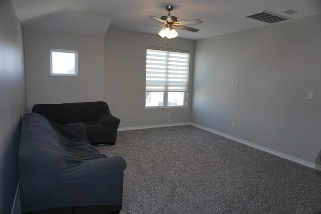 Building Photo - 1610 Alborada Dr.