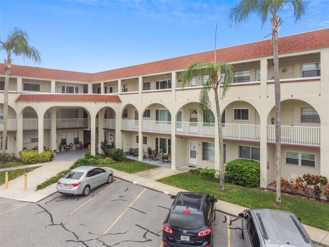 Building Photo - 2433 Brazilia Dr