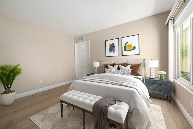 Building Photo - 41612 Aventine Ct