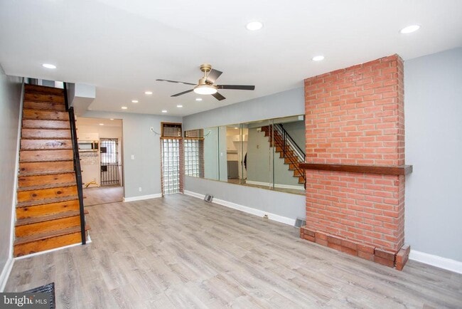 Building Photo - 2465 N Garnet St