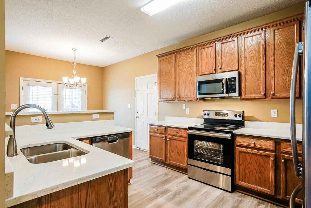 Building Photo - 8401 Neuse Hunter Dr