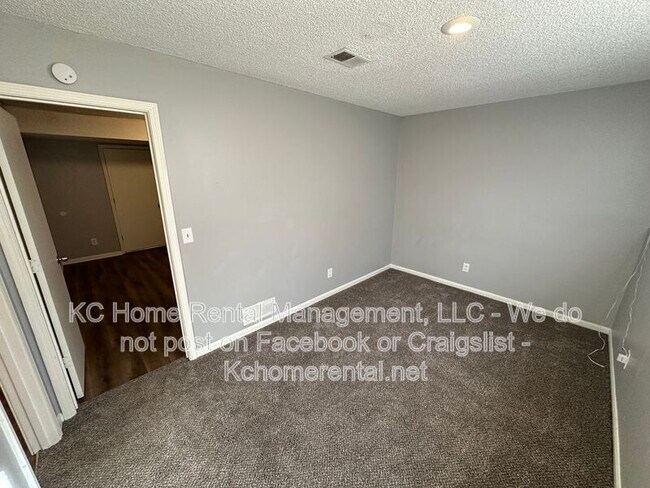 Building Photo - 1255 Petzold Dr