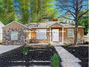 Building Photo - Move-in special: $500 off First months rent