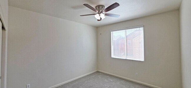 Building Photo - 845 Bronze Ln