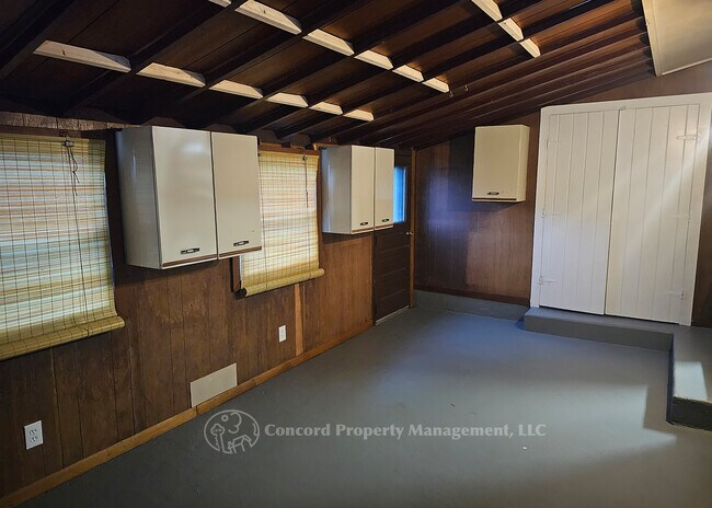 Building Photo - 7607 Meadow Way