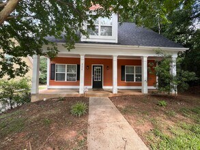 Building Photo - One Bedroom for Rent (Tenant Placement) in 4BR Home – Ensuite Bath | $800