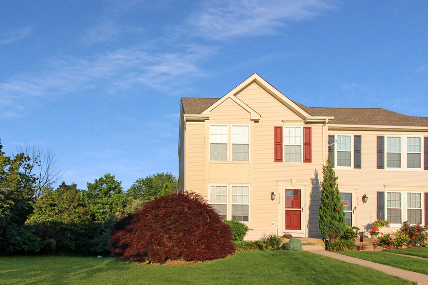 Building Photo - 1252 Hunter Ln
