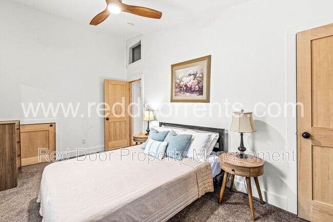 Building Photo - 1619 N Tacoma Ave