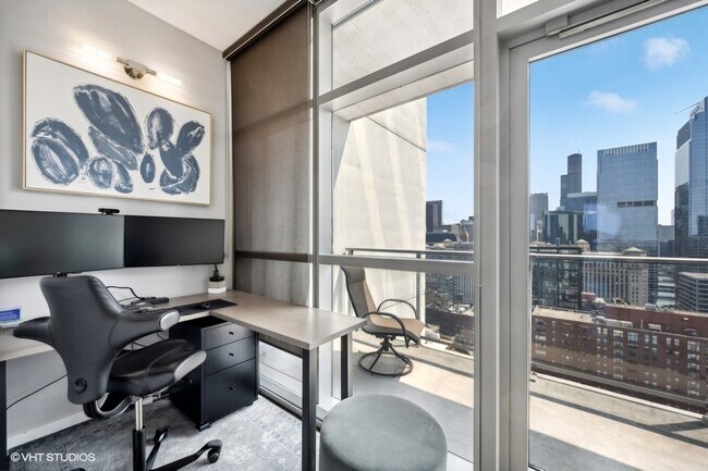Building Photo - 303 W Ohio St