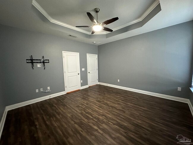 Building Photo - 841 Oak Aly