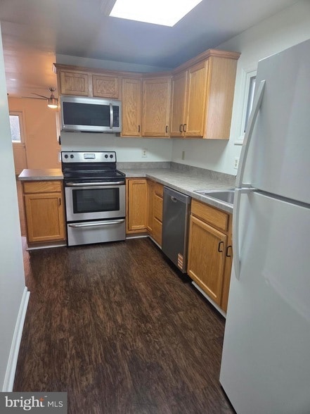 Building Photo - 180 N Main St