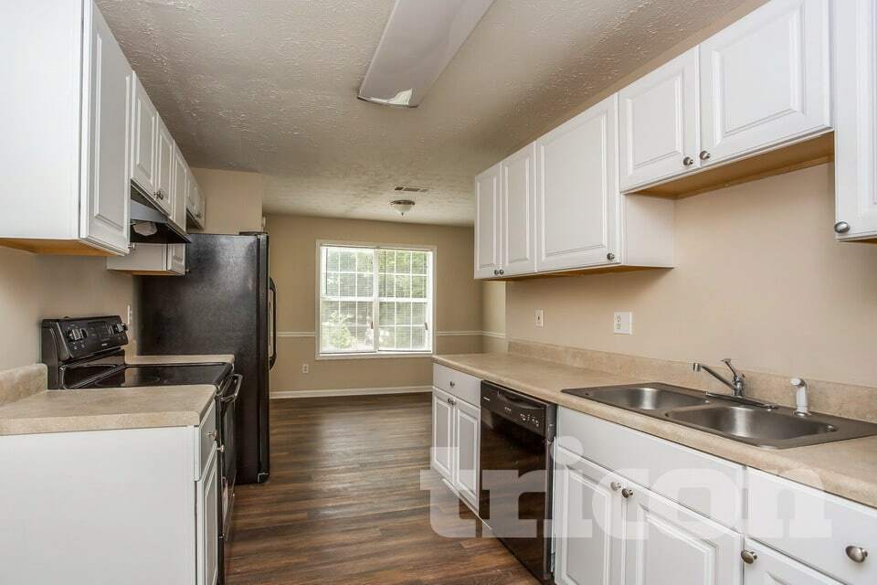 Building Photo - 450 Alcovy Way