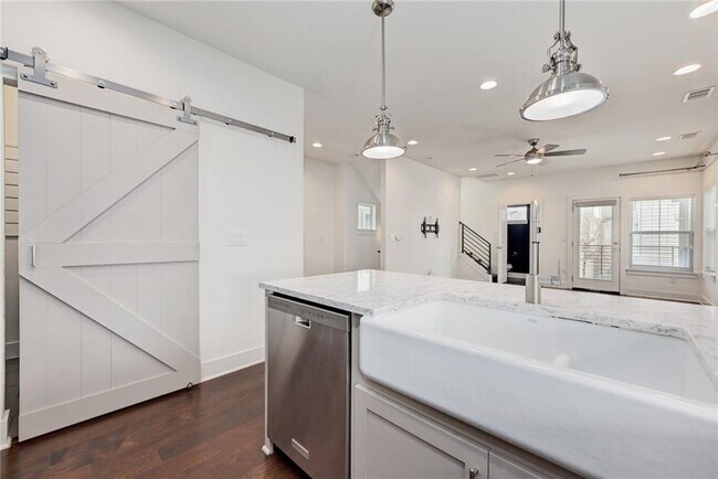 Building Photo - 1105 Euphoria Bend