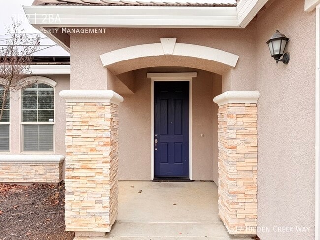 Building Photo - 1317 Hidden Creek Way