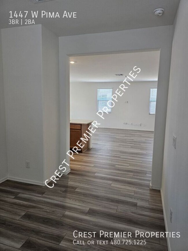Building Photo - 1447 W Pima Ave