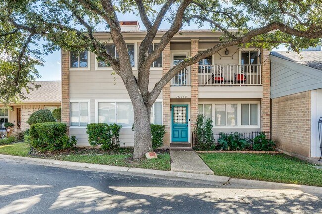 Building Photo - 11127 Pinehurst Dr