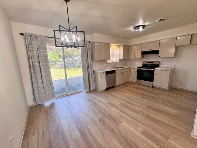 Building Photo - 9235 E 32nd St