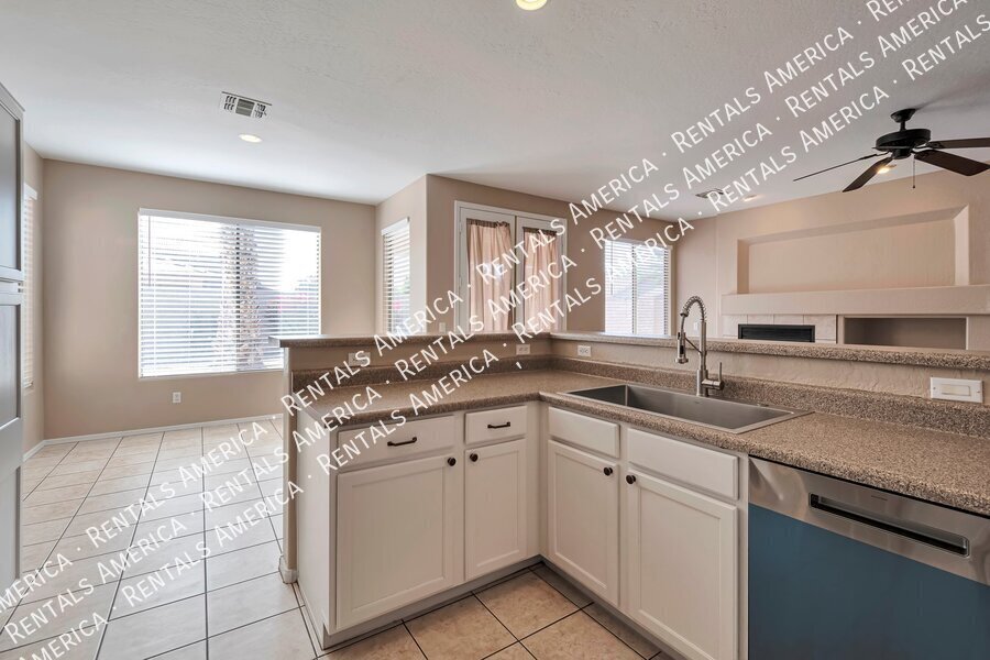 Building Photo - 27 W Mill Reef Dr