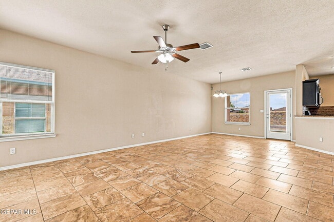 Building Photo - 7409 Dewberry Dr