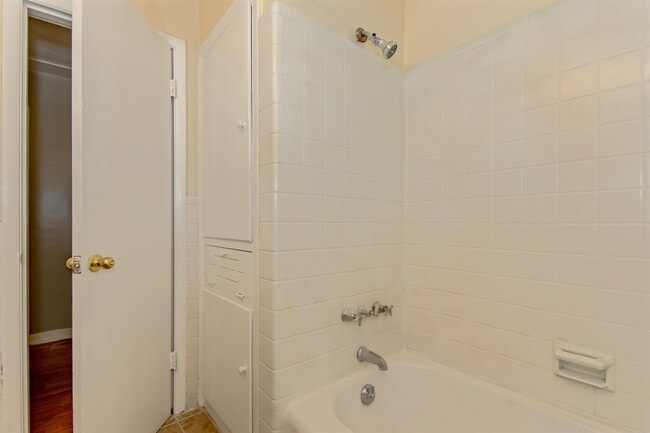 Building Photo - 3105 Pelzer Ave