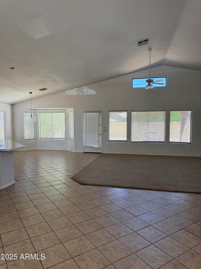 Building Photo - 12838 W Corrine Dr