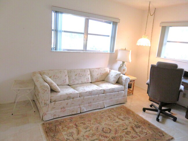 Building Photo - 5780 Fernley Dr W