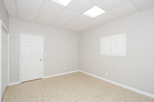 Building Photo - 4548 White Rd