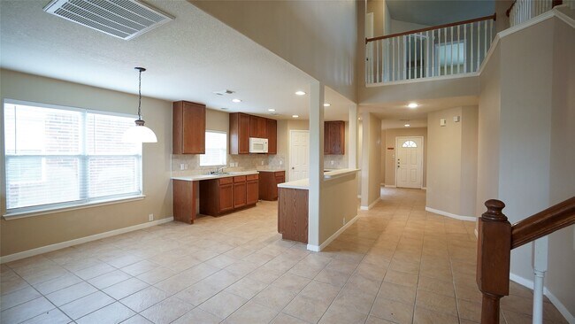 Building Photo - 16526 Bristle Creek Dr