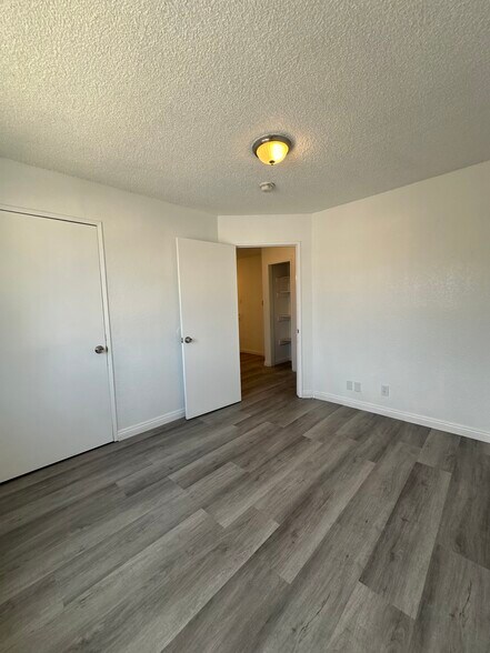 3rd bedroom - 1503 W 85th St