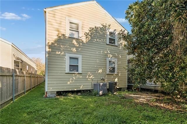 Building Photo - 1123 Hillary St