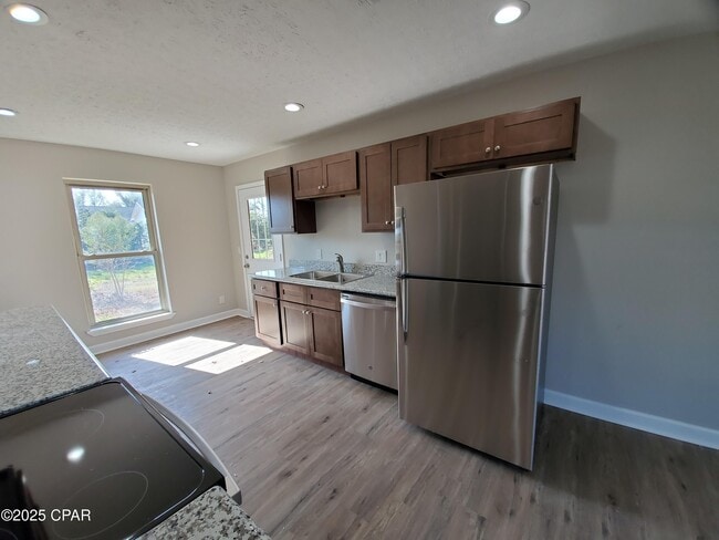 Building Photo - 211 Sukoshi Dr