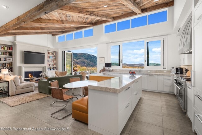 Building Photo - 191 Skimming Ln