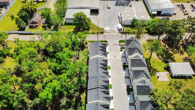 Building Photo - 5302 Kindred Gdn Ln