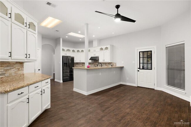 Building Photo - 508 N 17th St