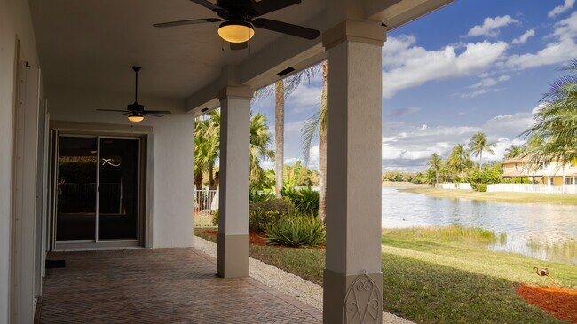 Building Photo - 2288 Quail Roost Dr