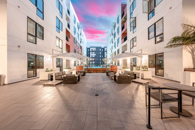 Building Photo - 1234 Wilshire Blvd