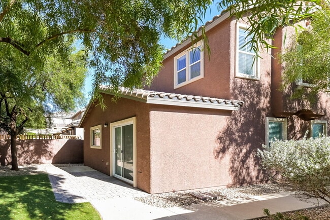 Building Photo - 9989 Panguitch Lake Ct