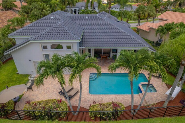Building Photo - 10849 Bal Harbor Dr