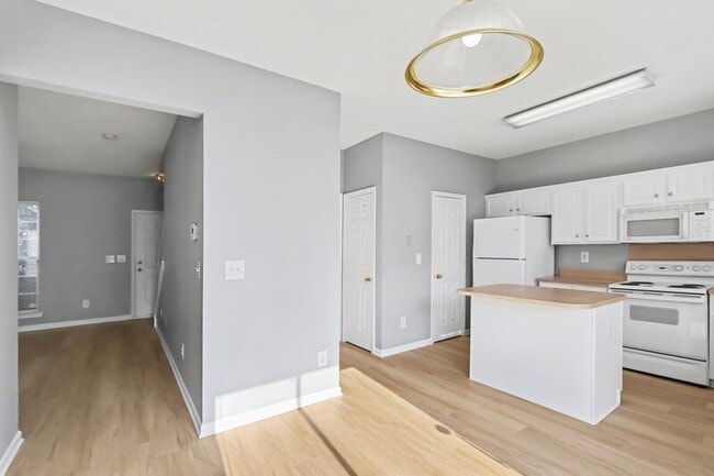 Building Photo - 1231 Joannas Ct