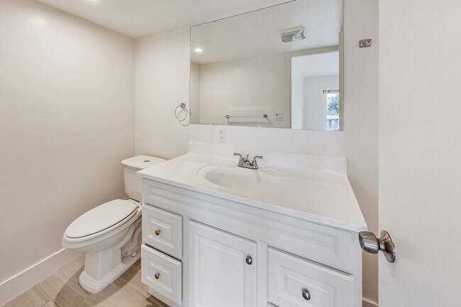 Floorplan - 245 Lee Street