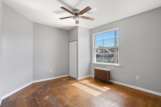 Building Photo - 1619 Chislett St