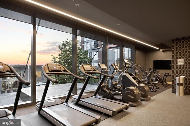 Building Photo - Designer-Furnished Waterfront Living at VIO Condominiums!