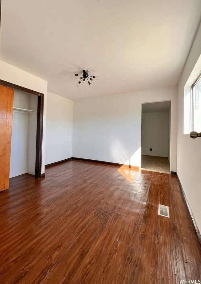 Building Photo - 18 Palmer St