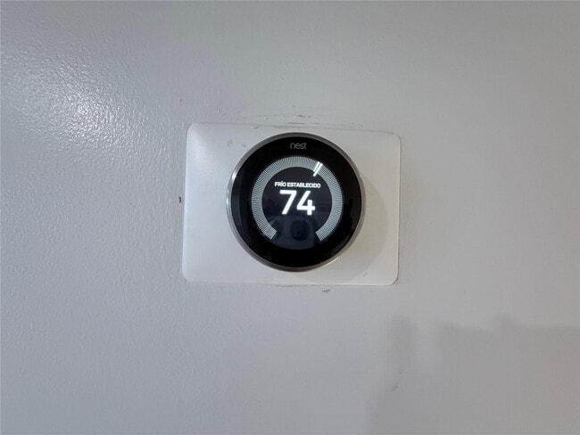 Building Photo - 801 SW 133rd Terrace