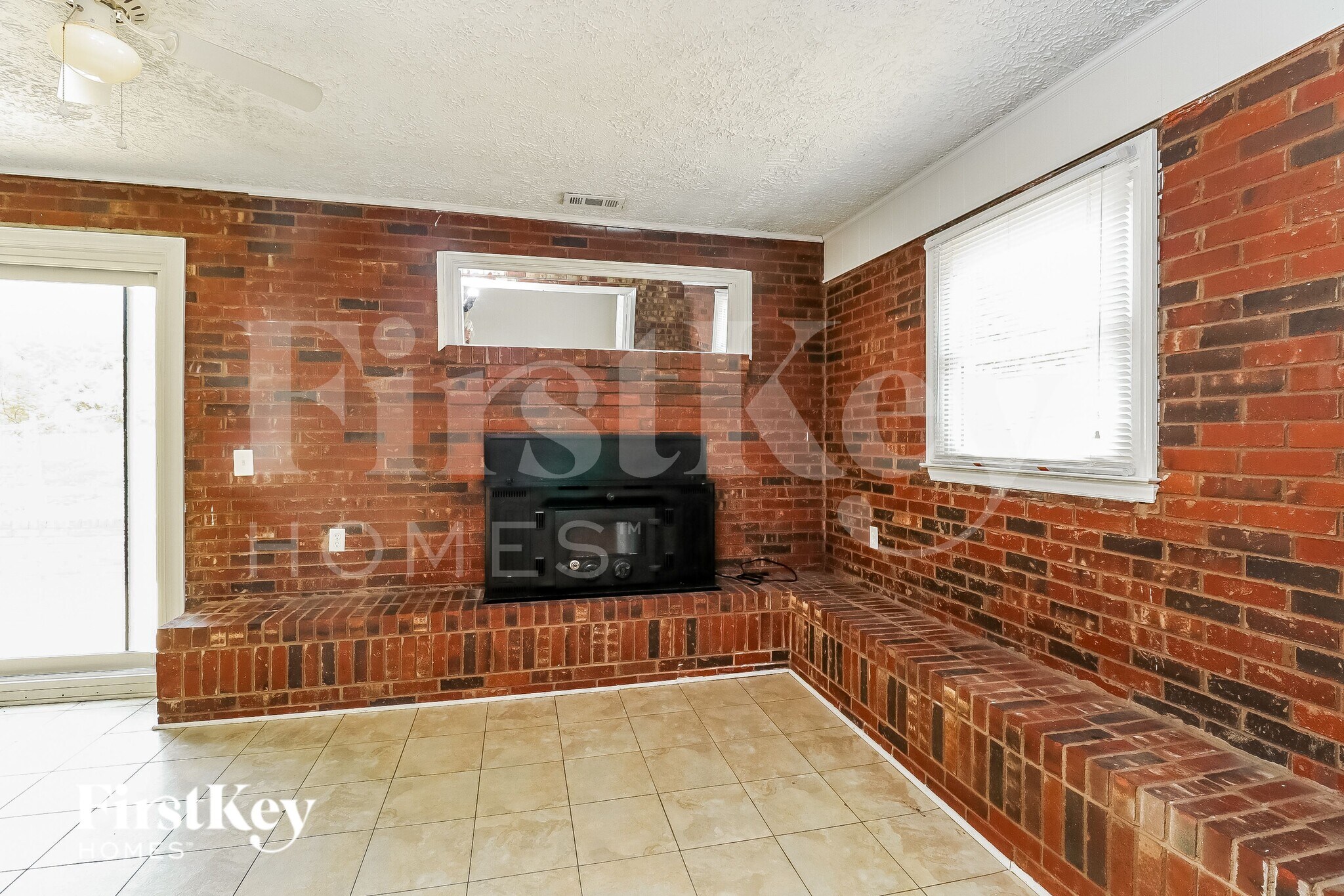 Building Photo - 3715 Branding Iron Dr