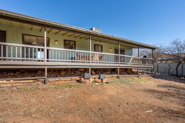 Backyard and deck - 887 E Peila Ave