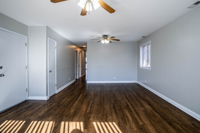 Living Room - 4109 N Dickinson Ave