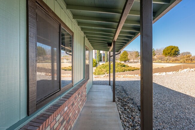 Front porch - 887 E Peila Ave