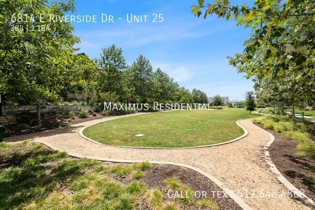 Building Photo - 6814 E Riverside Dr