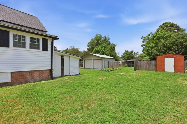 Building Photo - Renovated 2 Bed 1 Bath Home in Erwin